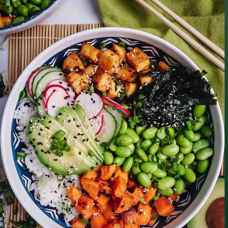 Colourful poke bowl — nourishment as organising logic